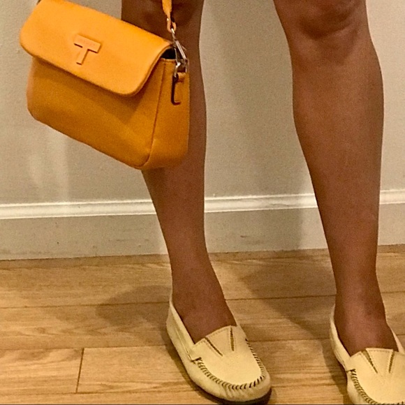 Tahari ‘Mango Tabitha’ clutch/crossbody/shoulder vegan leather. NWT - Picture 5 of 16